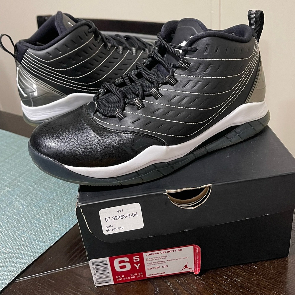 Jordan Velocity BG